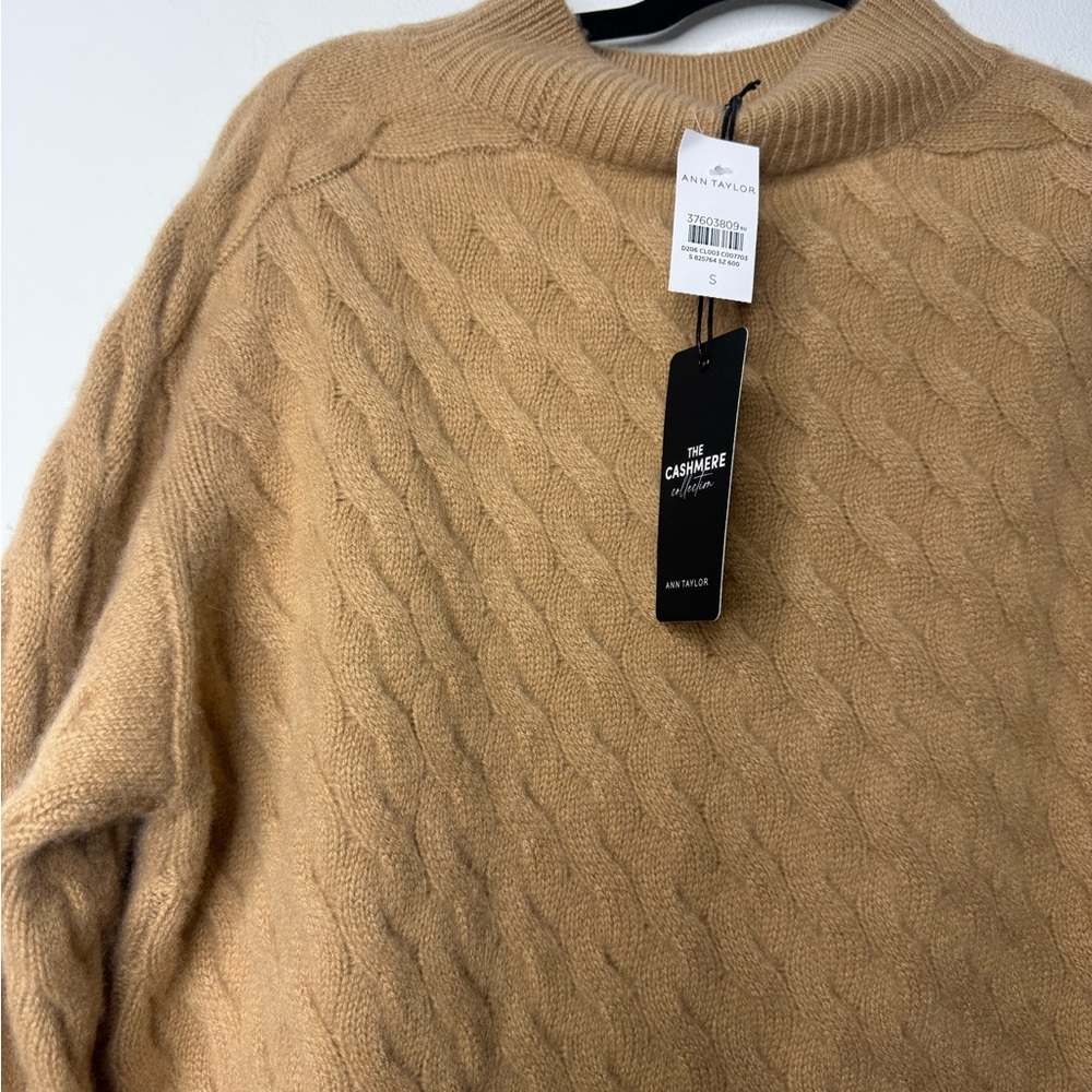 Ann Taylor Women's Cashmere Cable Sweater Size Small ( Color Camel) - Picture 4 of 6